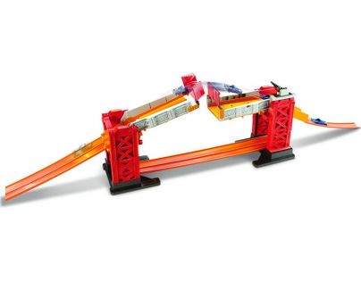 Hot Wheels track builder padací most