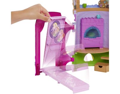 Mattel Hracia sada Veža s bábikou Locika a princ - Poškodený obal