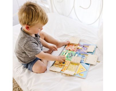Melissa & Doug Drevená doska so zámkami