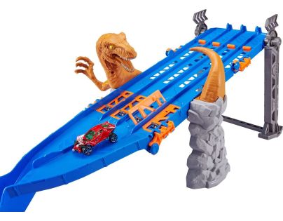 Metal Machines Dráha Raptor Attack so 4 dráhami