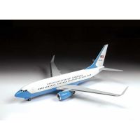 Model Kit lietadlo Boeing 737-700 C-40B 1: 144 4