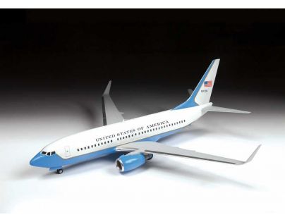 Model Kit lietadlo Boeing 737-700 C-40B 1: 144