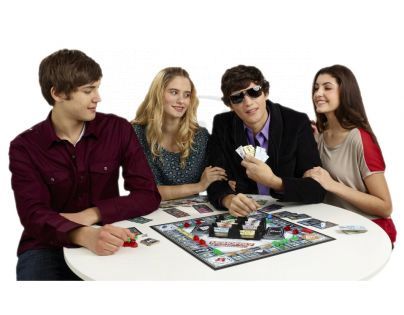 Hasbro 98838 - MONOPOLY MILLIONAIRE CZ