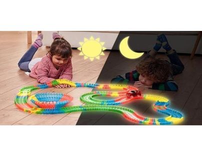 Mustar Dráha svietiace v tme s autíčkom s LED svetlom 165 dielikov - Poškodený obal