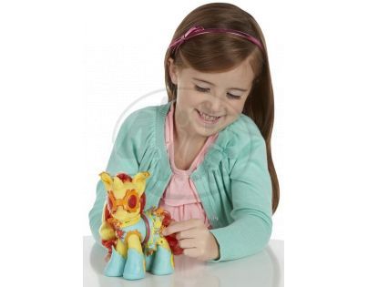 My Little Pony Kouzelný poník s oblečky a doplňky - Sunset Shimmer