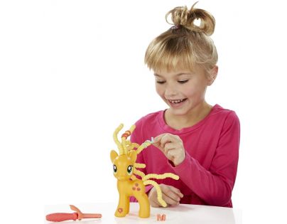 My Little Pony Poník s doplňky - Applejack