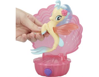 My Little Pony Zpívající mořský poník 7,5 cm s doplňky Princess Skystar