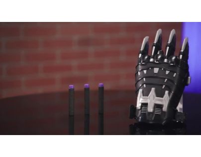 Nerf Marvel Avengers rukavice Black Panther Power Moves Power Slash
