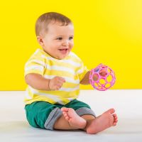 Oball Loptička Oball Rattle 10 cm ružová 3