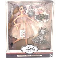 Bábika, ružové šaty