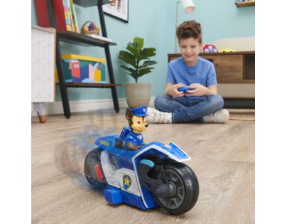 Paw Patrol Chase s motorkou na diaľkové ovládanie