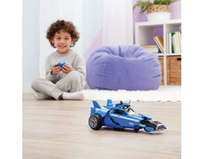 Spin Master Labková patrola vo veľkofilme Auto s figúrkou Chase na diaľkové ovládanie