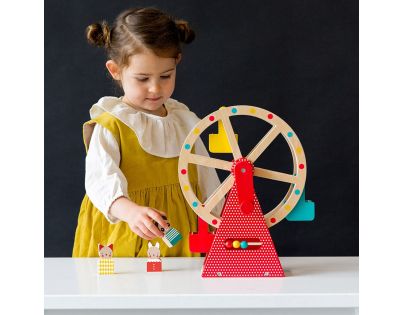 Petitcollage Drevené ruské koleso