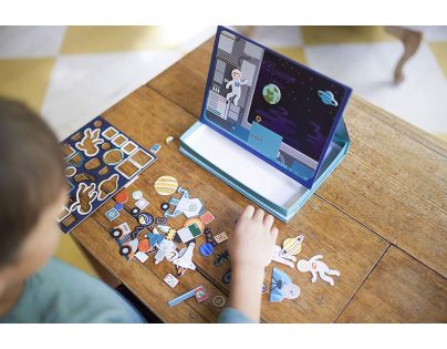 Petitcollage Magnetické divadlo vesmír