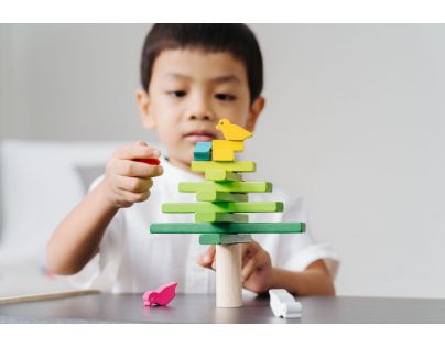 Plan Toys balančný strom