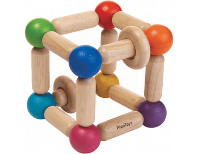 Plan Toys Tvarovacia hrkálka Štvorec