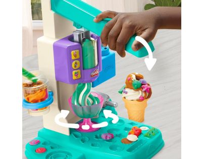Play-Doh Zakrivená zmrzlináreň