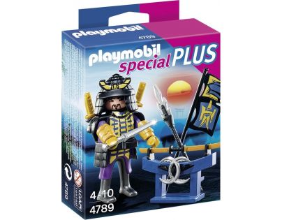 Playmobil 4789 Asijský rytíř se zbrojí