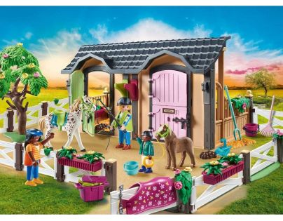 PLAYMOBIL® 70995 Výučba jazdy na koni s konskými stajňami