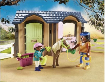 PLAYMOBIL® 70995 Výučba jazdy na koni s konskými stajňami