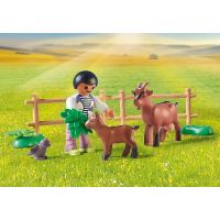 PLAYMOBIL® 71442 Traktor s prívesom a nádržou na vodu 4