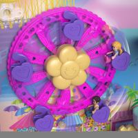 Polly Pocket Prázdninové letovisko v kufríku, 4 pidi bábiky, doplnky HKV43 4