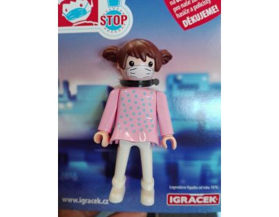 Pomáhaj s Igráčka - dievča ružové tričko