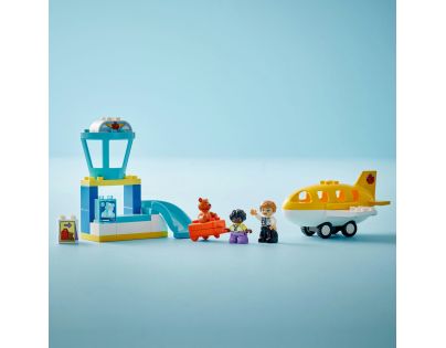 LEGO® DUPLO® 10443 Prvýkrát na letisku