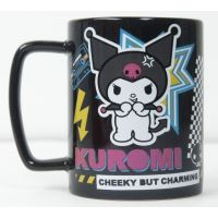 Pyramíd Kuromi hrnček s návlekom 3