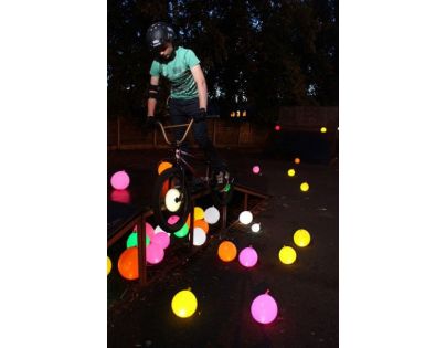 Rappa Balóniky nafukovacie LED svietiaci 5 ks mix farieb 30 cm