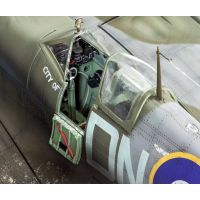 Revell Plastic ModelKit lietadlo Spitfire Mk.IXC 1 : 32 3