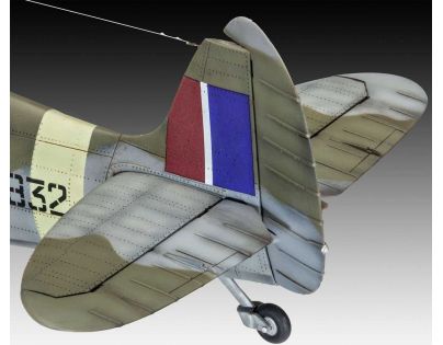 Revell Plastic ModelKit lietadlo Spitfire Mk.IXC 1 : 32