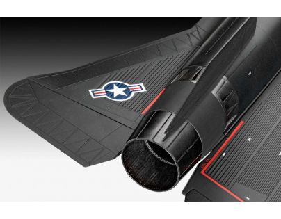 Revell Plastic ModelKit lietadlo Lockheed SR-71 A Blackbird 1 : 48