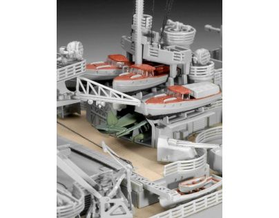 Revell Plastic ModelKit loď Battleship Bismarck 1: 350