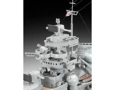 Revell Plastic ModelKit loď Battleship Bismarck 1: 350