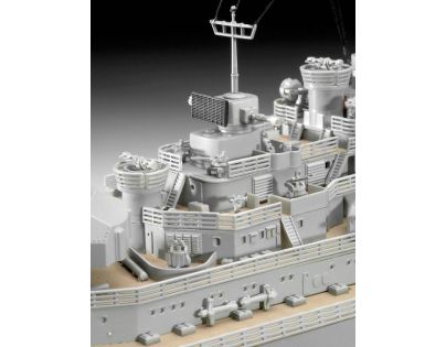 Revell Plastic ModelKit loď Battleship Bismarck 1: 350