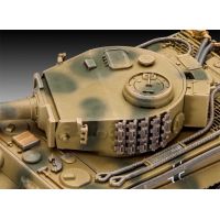 Revell Plastic ModelKit tank PzKpfw VI Ausf. H Tiger 1 : 72 4