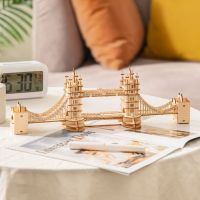 RoboTime drevené 3D puzzle most Tower Bridge svietiaci 6