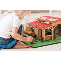 Schleich Stáj s příslušenstvím 5