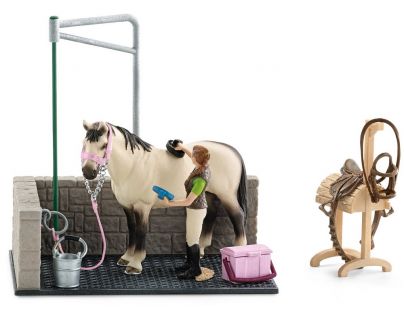 Schleich 42104 Umývacie kút pre kone s príslušenstvom