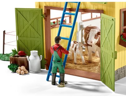 Schleich Farm Life Large farm with animals
