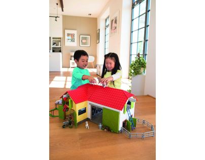 Schleich Farm Life Large farm with animals