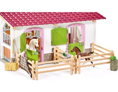 Schleich 42344 Stajňa s koňmi a príslušenstvom v pastelových farbách - Poškodený obal