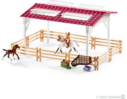 Schleich 42344 Stajňa s koňmi a príslušenstvom v pastelových farbách - Poškodený obal
