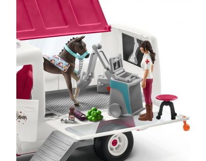 Schleich Horse Club Nová Mobilná veterinárna klinika s kobylou a ošetrovateľom