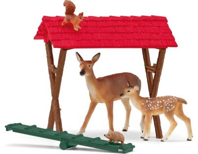 Schleich Kŕmenie lesných zvierat