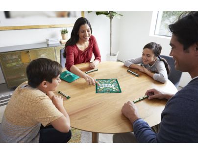 Mattel Scrabble cestovný CZ verzia - Poškodený obal