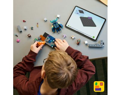 LEGO® Minecraft® 21274 Stretnutie so Strážcom