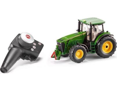 Siku Control Limitovaná edícia Traktor John Deere Príves s kmeňmi 1:32
