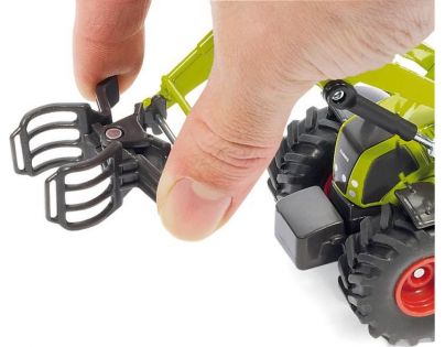 Siku Farmer Traktor s balíkovacím nástavcom a vlekom 1:50